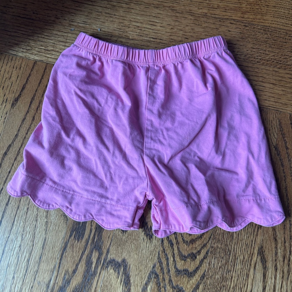 Pink Scalloped Hem Shorts by Ishtex
